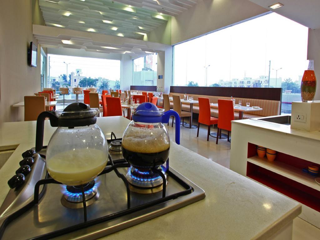 Keys Select By Lemon Tree Hotels, Ludhiana Extérieur photo